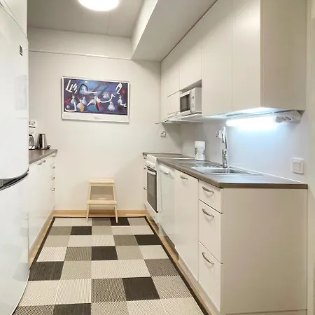 Lejlighed Peti Ja Parkkipaikka Espoon Keskuksessa Espoo